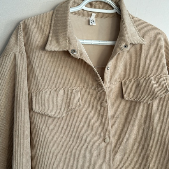 NWOT Ribbed oversized beige corduroy Shacket snap button up long sleeve shirt - Picture 2 of 6